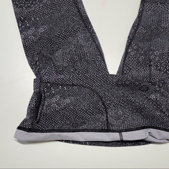 Lululemon full length leggings, black & gray print, size 6 - Picture 5 of 9